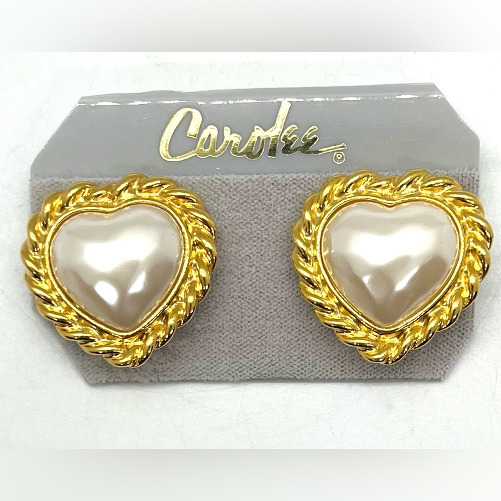 VTG 90’s Carolee Gold Tone Large Cabochon Pearl Heart ❤️ Statement Earrings